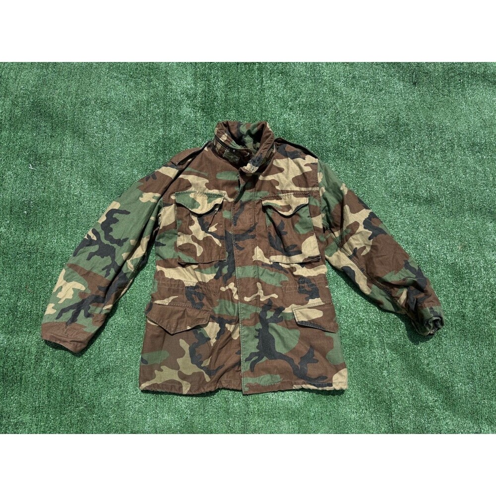 U.S. Army Woodland Camouflage Cold Weather Field Coat w/ Hood Small-Regular